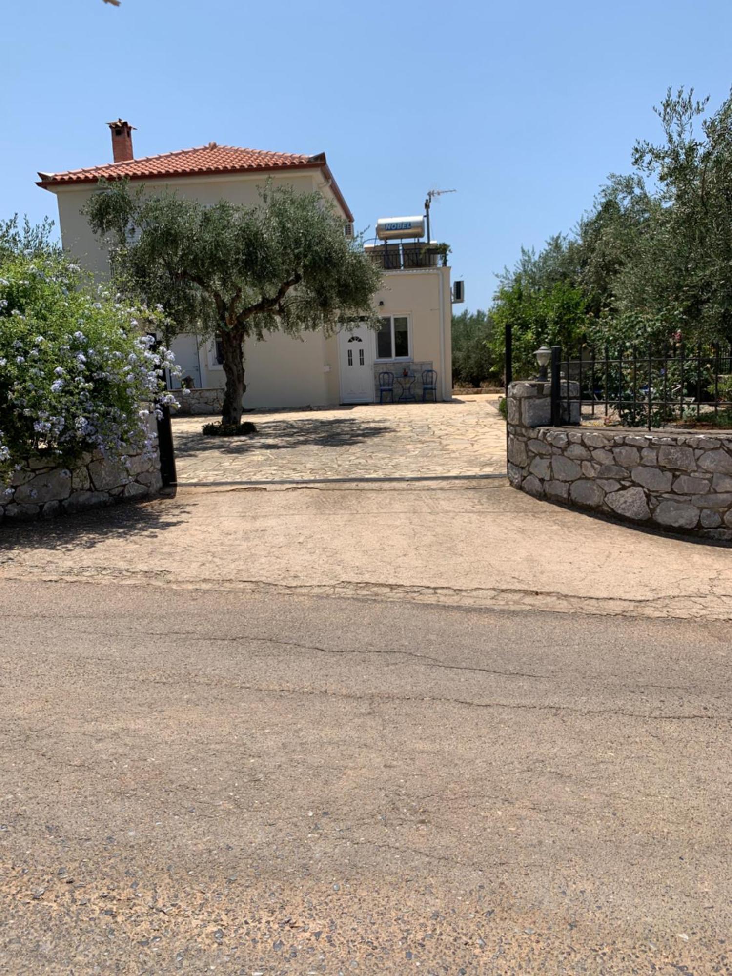 Asimenia Studio Stoupa Luaran gambar