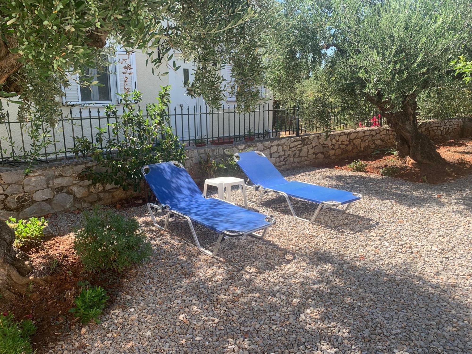 Asimenia Studio Stoupa Luaran gambar
